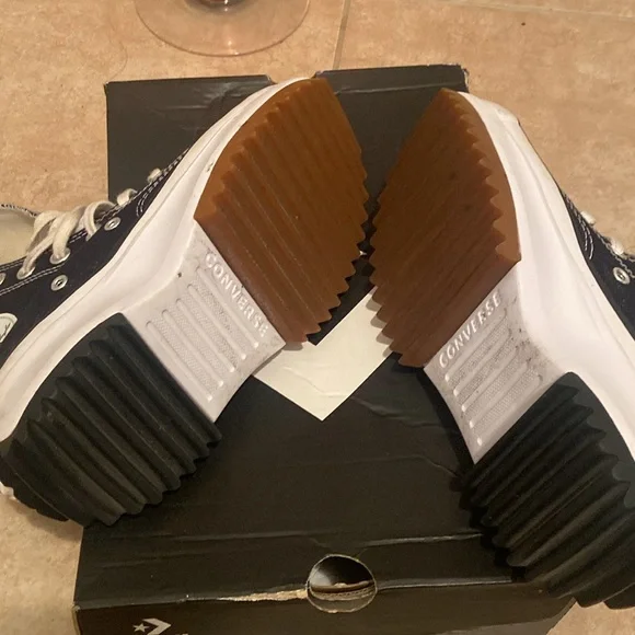 Converse Run Star Hike Canvas Platform Black Hi Sneakers - Picture 4 of 7